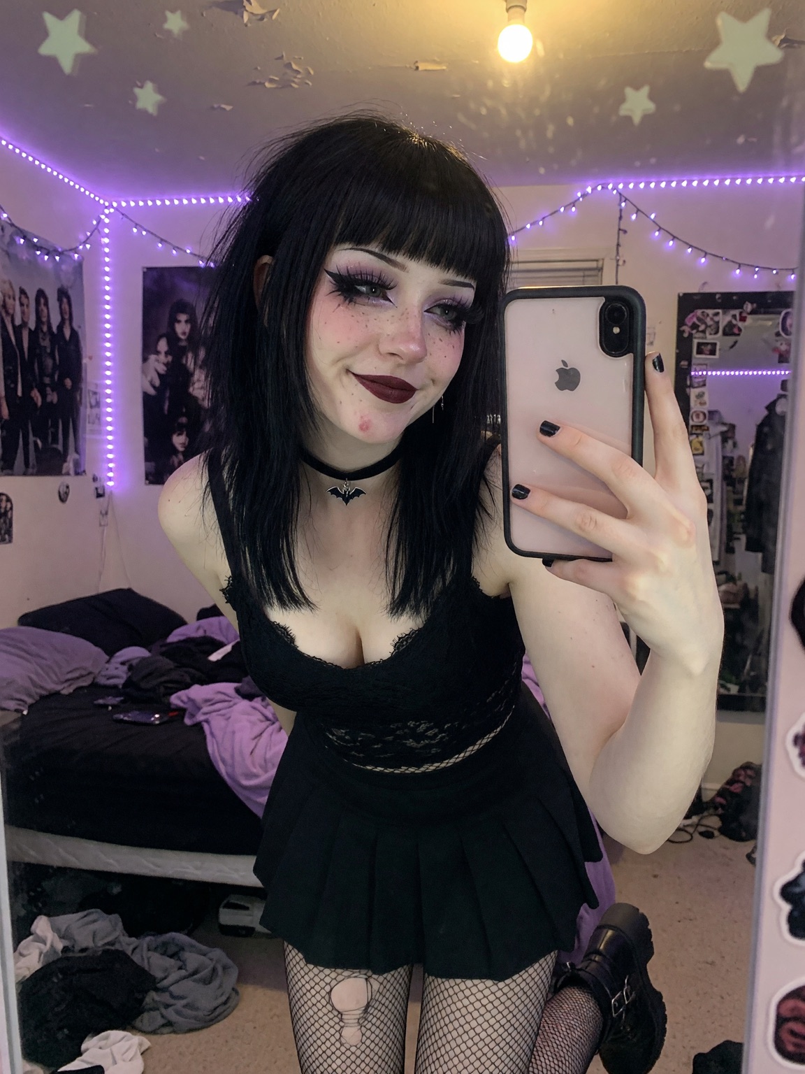 KinkyDemon13 — AI-companion